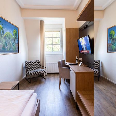 קרלסרוהה Hotel Avisa מראה חיצוני תמונה