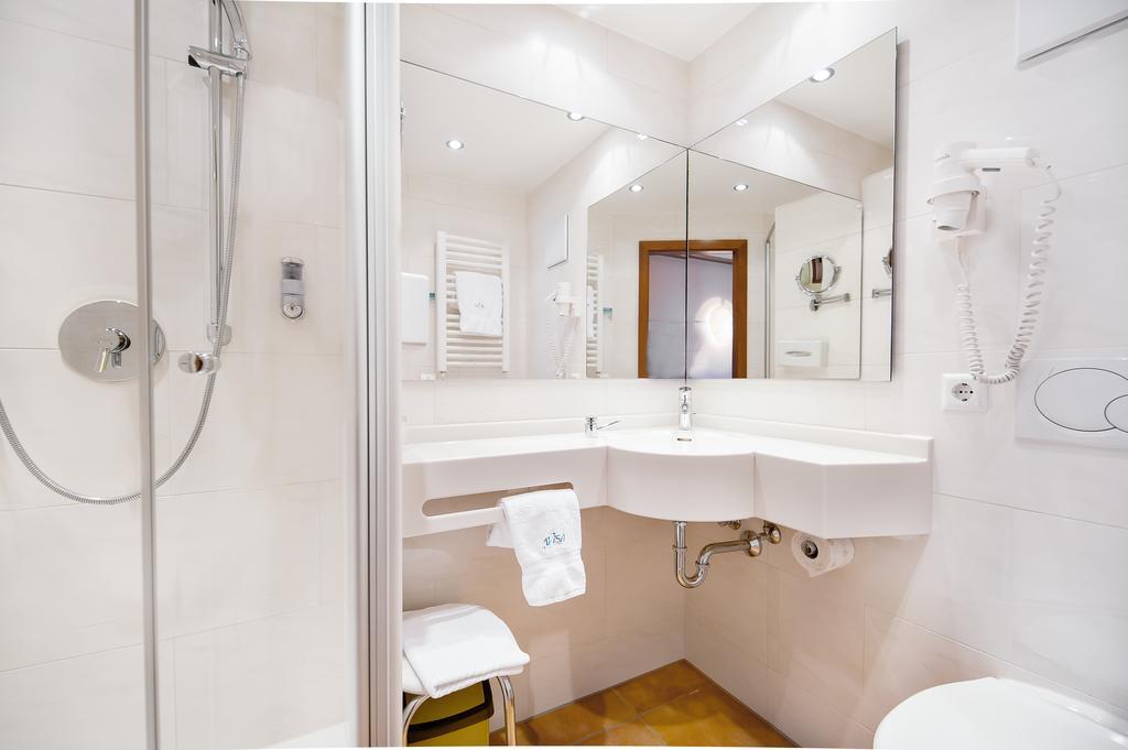 קרלסרוהה Hotel Avisa חדר תמונה